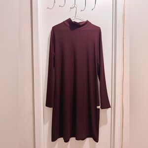 Elegant Burgundy Long Sleeve Dress